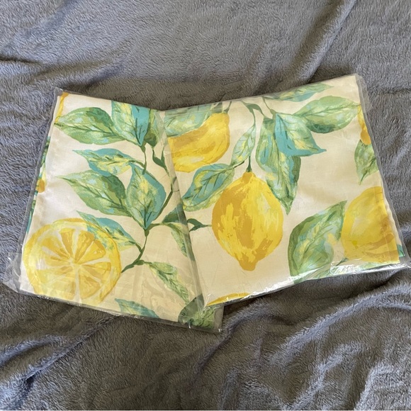 2pk Outdoor Napkins 19”x19” each NIP - Picture 2 of 4